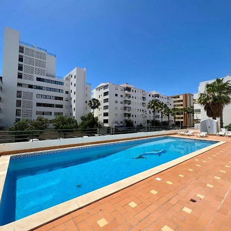 Luxury Modern Beach Apartment Quarteira Exterior photo